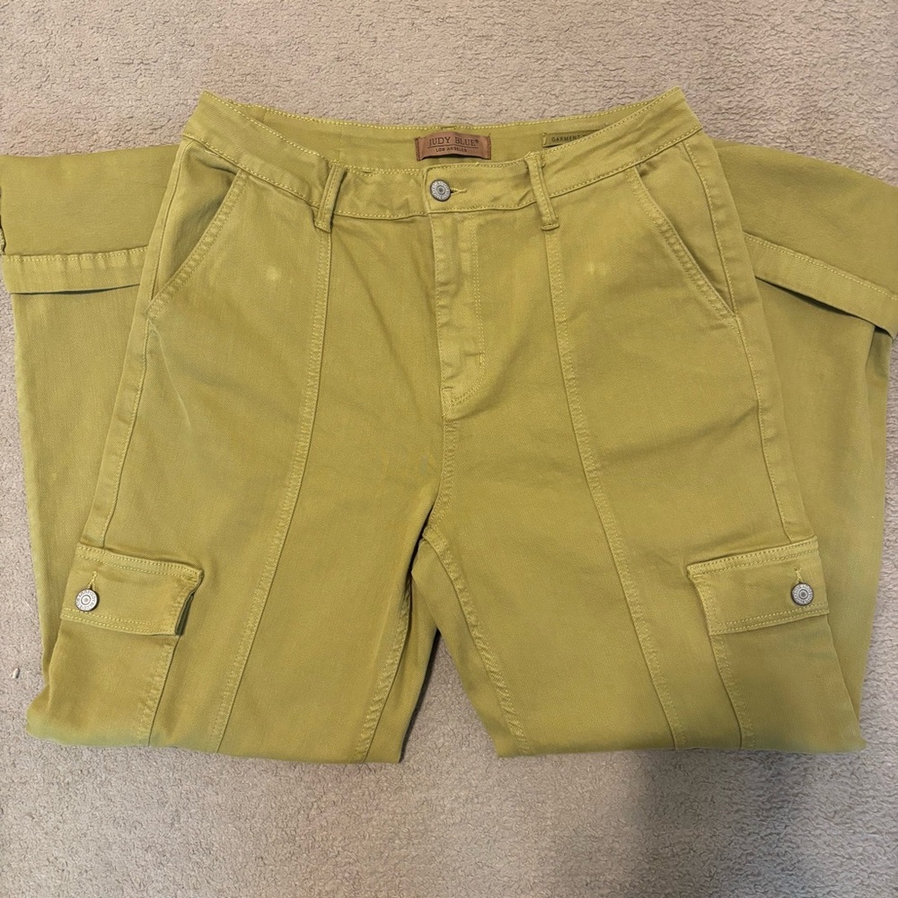 Womens Judy Blue Green Cargo Pants with Rolled Hem and Wide Leg